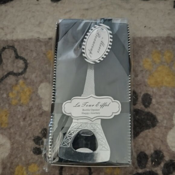 fantastic tower. Paris bottle opener in pretty gift boxEiffel Tower